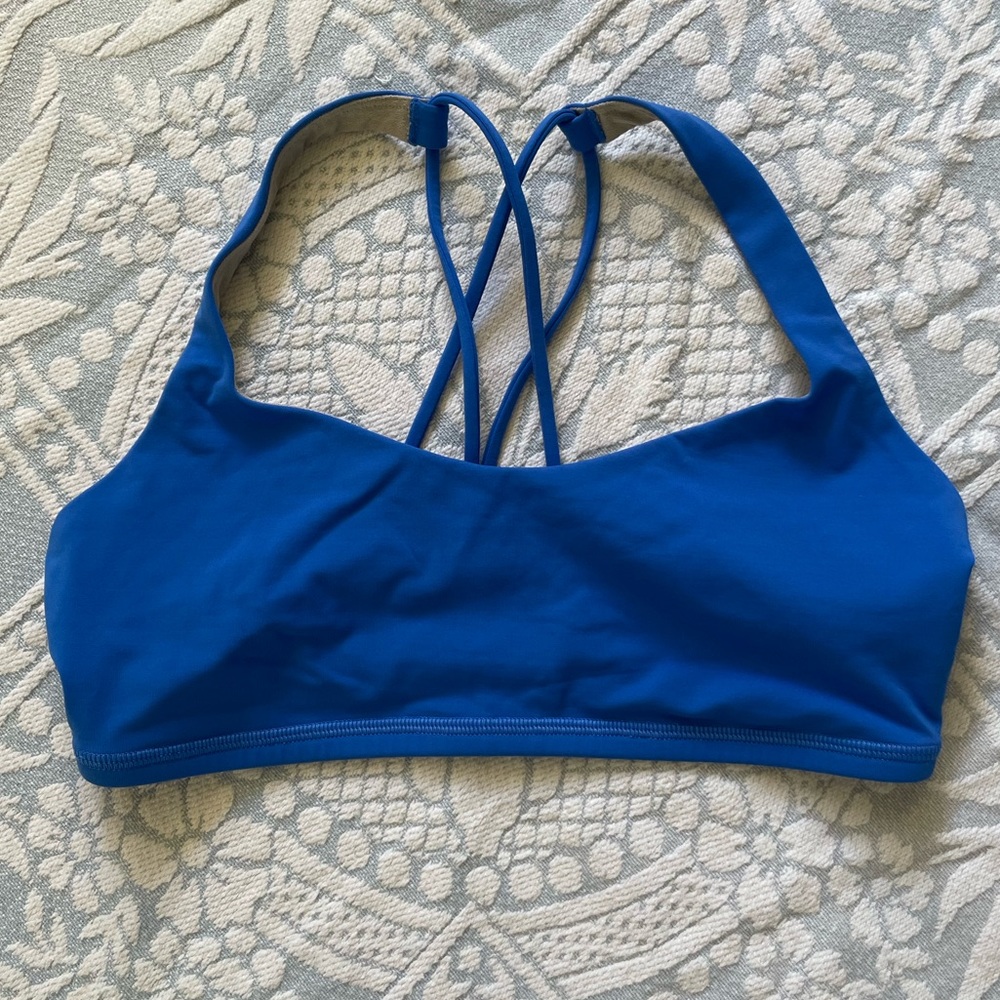 Lululemon Free to Be Bra
